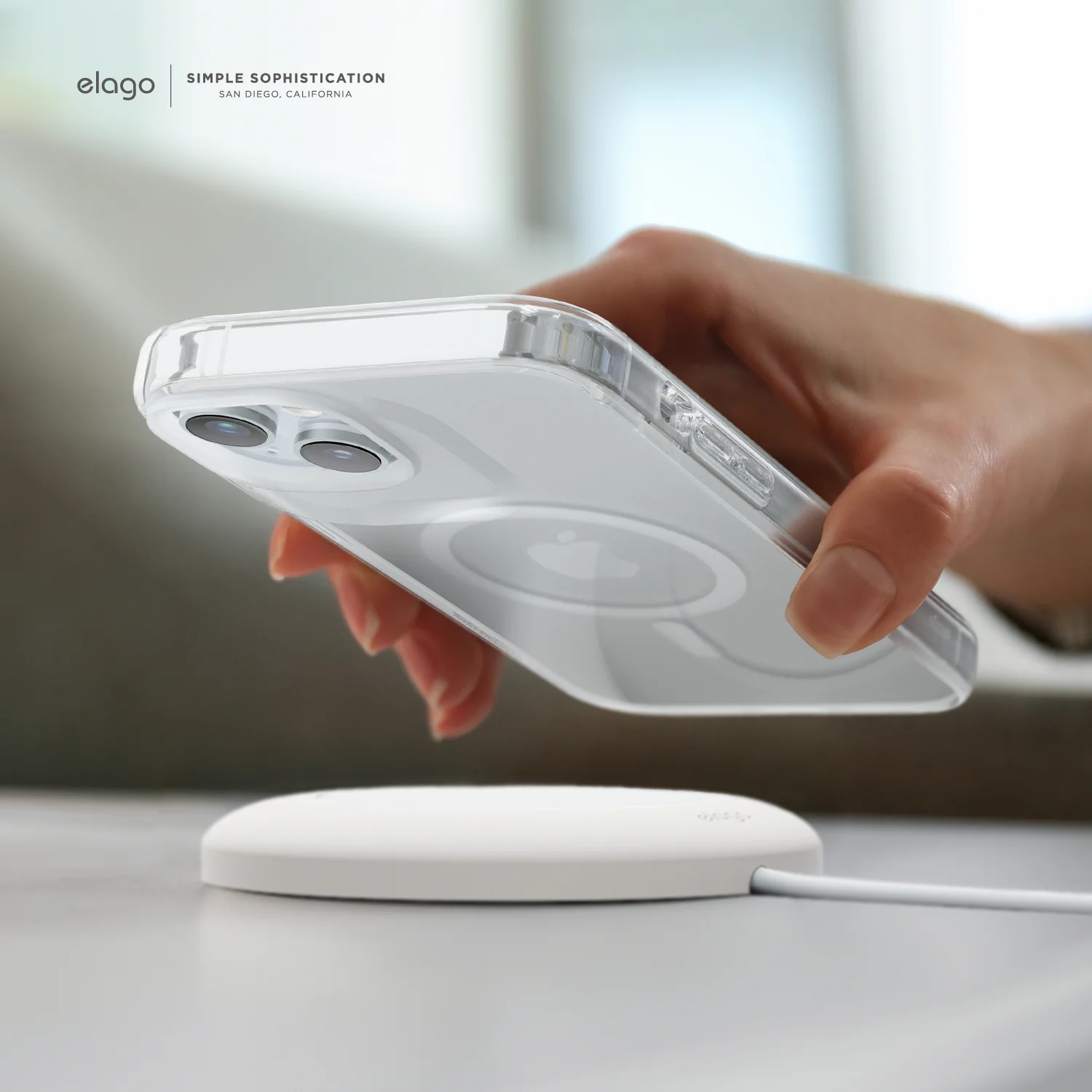 Magnetic Hybrid Clear Case for iPhone 15 - Image 10